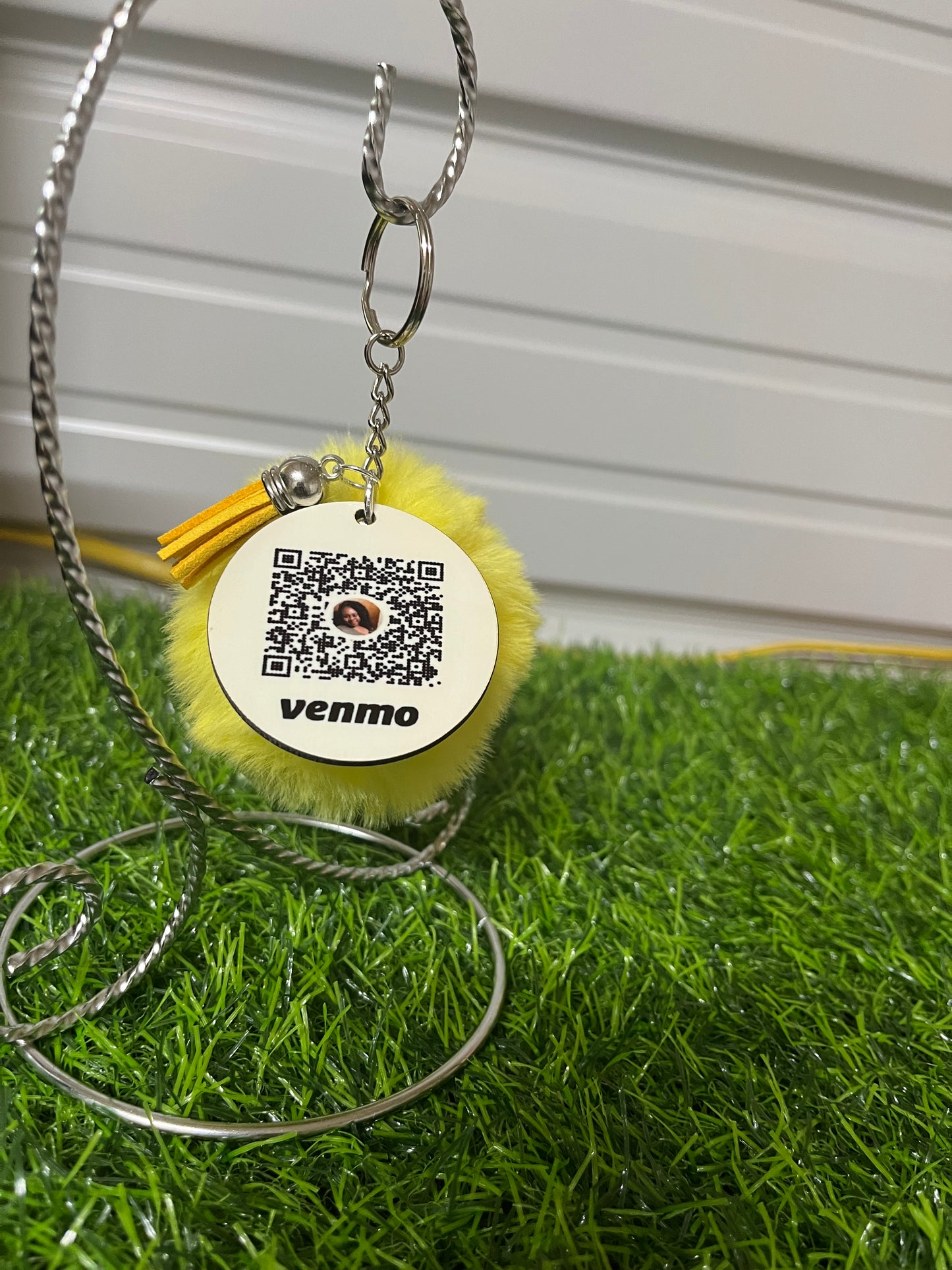 Digital business card keychain